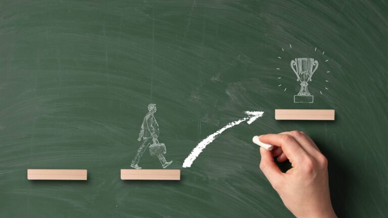 Read more about the article Coaching i mentoring: kluczowe różnice i jak wybrać odpowiednią formę wsparcia